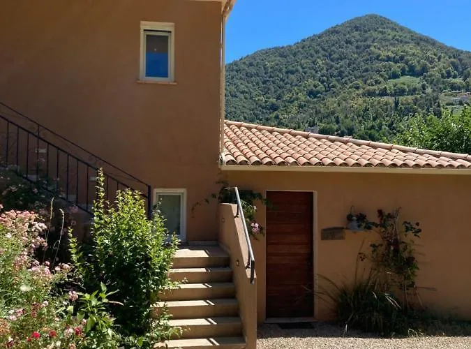 Frühstückspension Domaine U Bugnu 3*