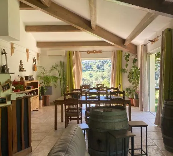 Domaine U Bugnu Frühstückspension Vico