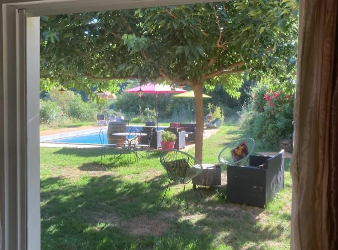 Couette-café Domaine U Bugnu 3*